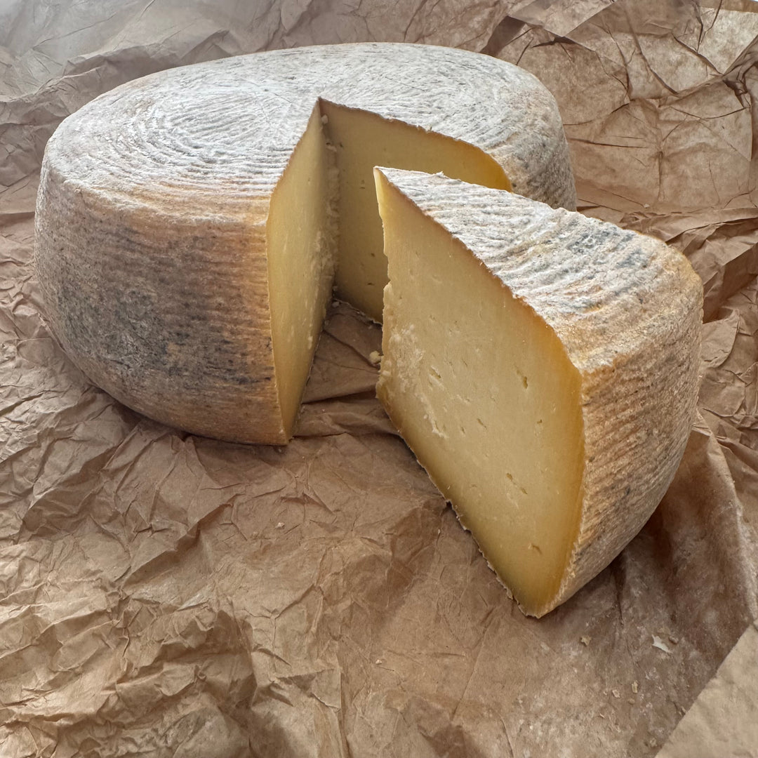 Formaggio pecorino Aspromontano